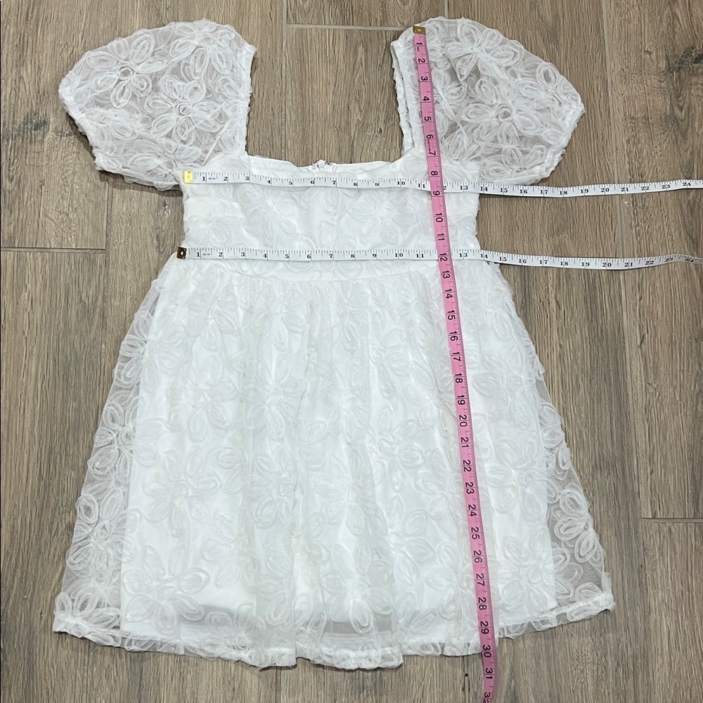 Le Lis White Floral Lace Dress Short Homecoming Hoco Wedding Reception Mini - Picture 8 of 14